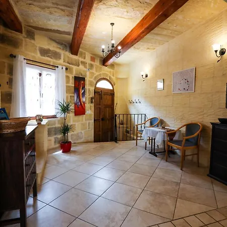 Ta'ruzar Case de vacanță Xagħra