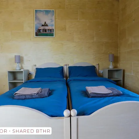 Ta'ruzar Holiday home *